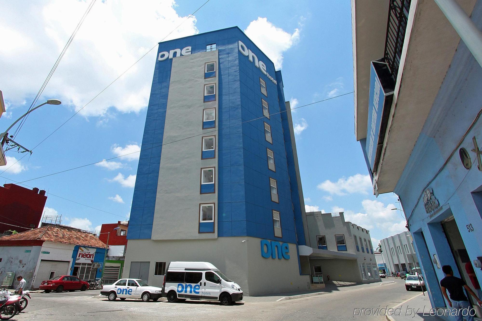 One Villahermosa Centro Exterior foto